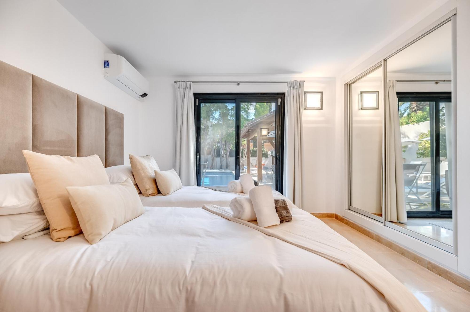 Vacation Marbella I Villa La Cabane, Prestige, Heated Pool, 300M To The Beach Extérieur photo