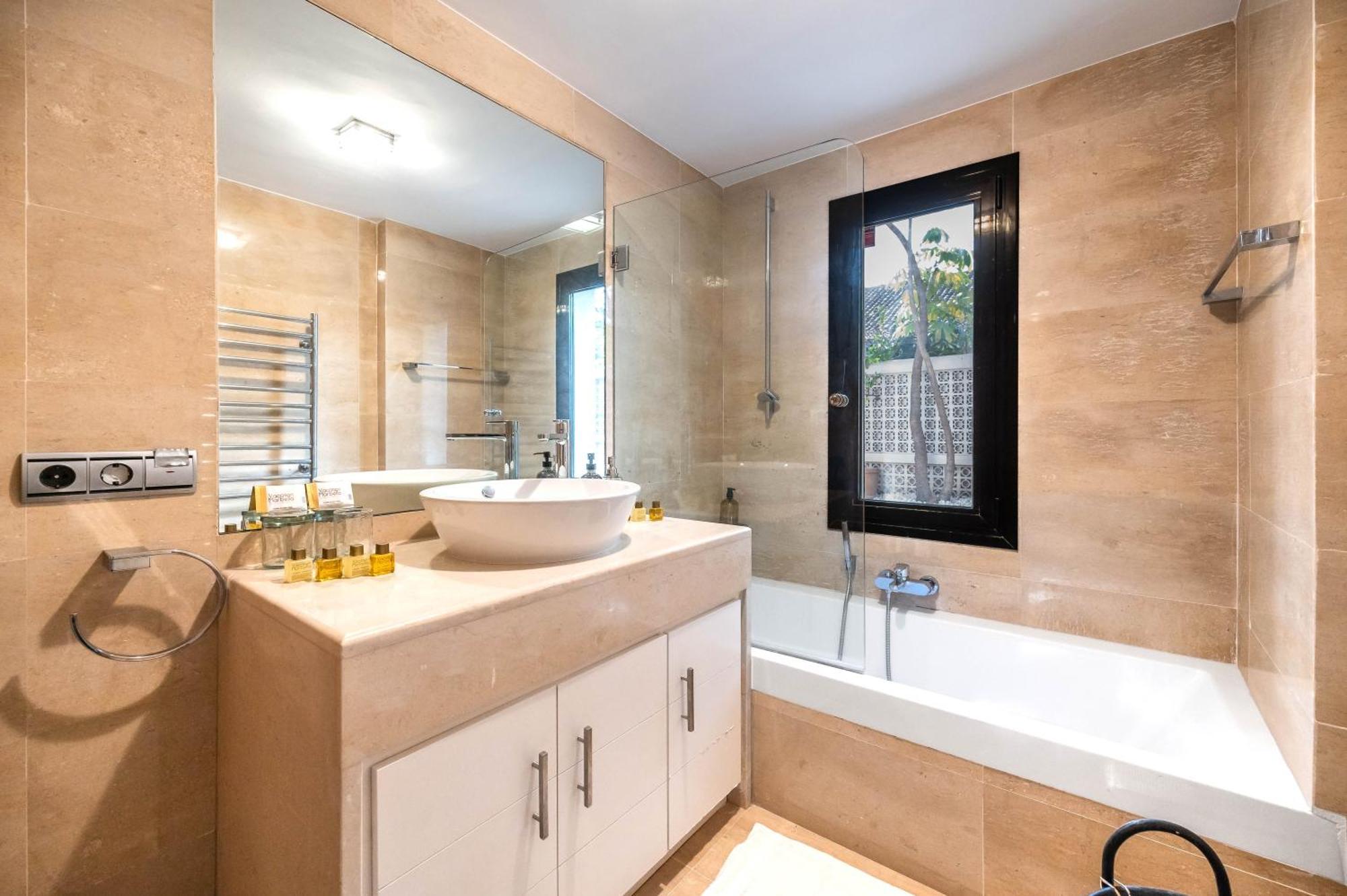 Vacation Marbella I Villa La Cabane, Prestige, Heated Pool, 300M To The Beach Extérieur photo